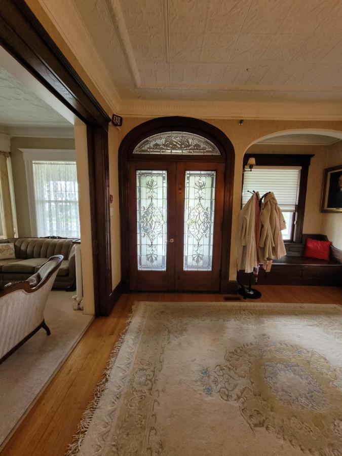 Ruby Manor Bed & Breakfast Gananoque Εξωτερικό φωτογραφία
