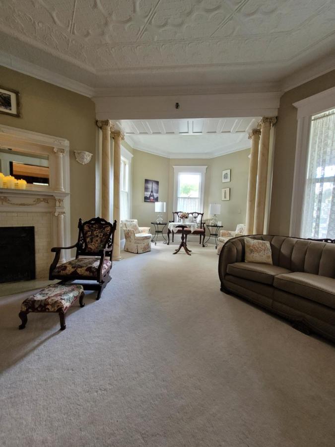 Ruby Manor Bed & Breakfast Gananoque Εξωτερικό φωτογραφία