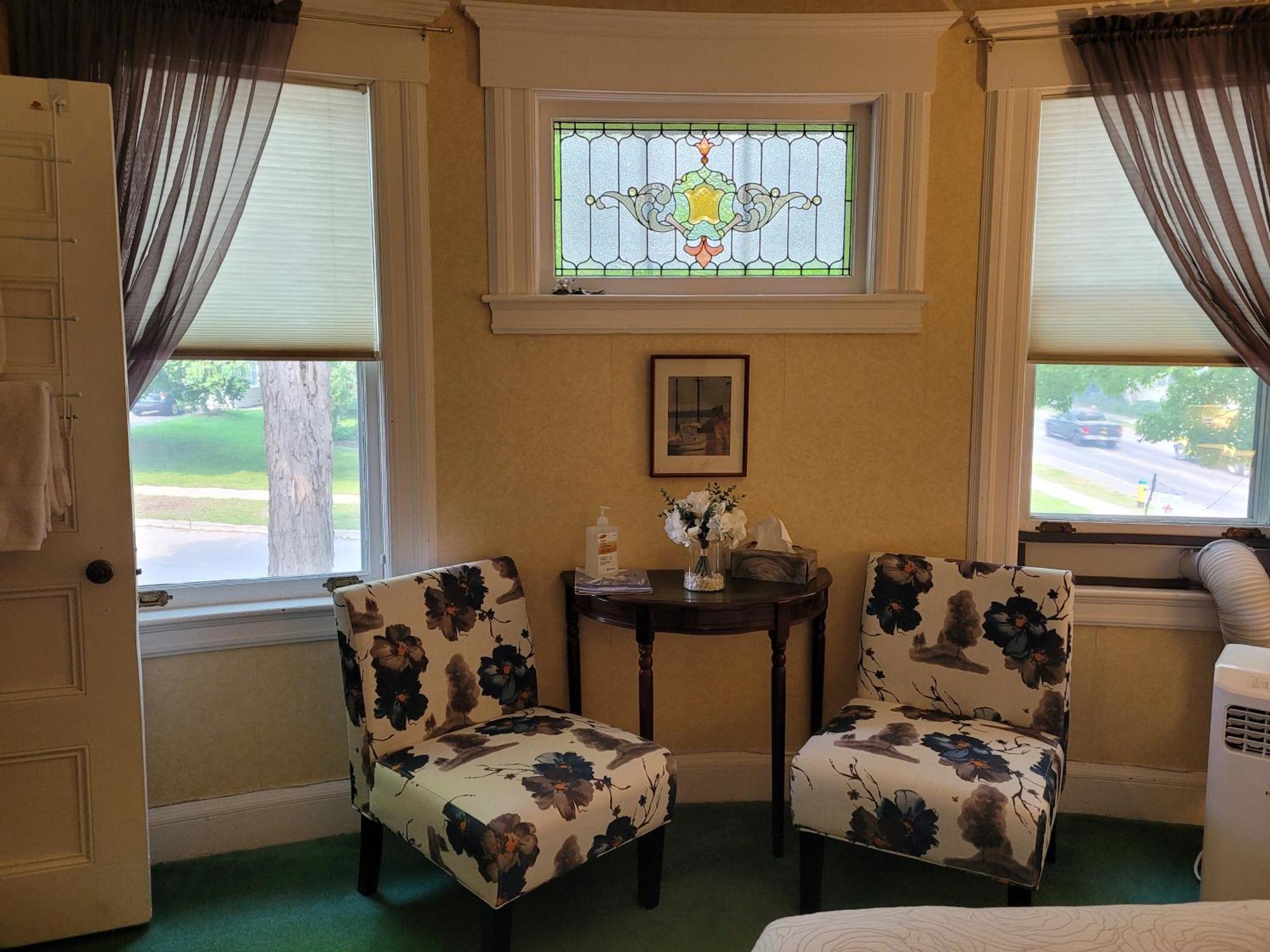 Ruby Manor Bed & Breakfast Gananoque Εξωτερικό φωτογραφία