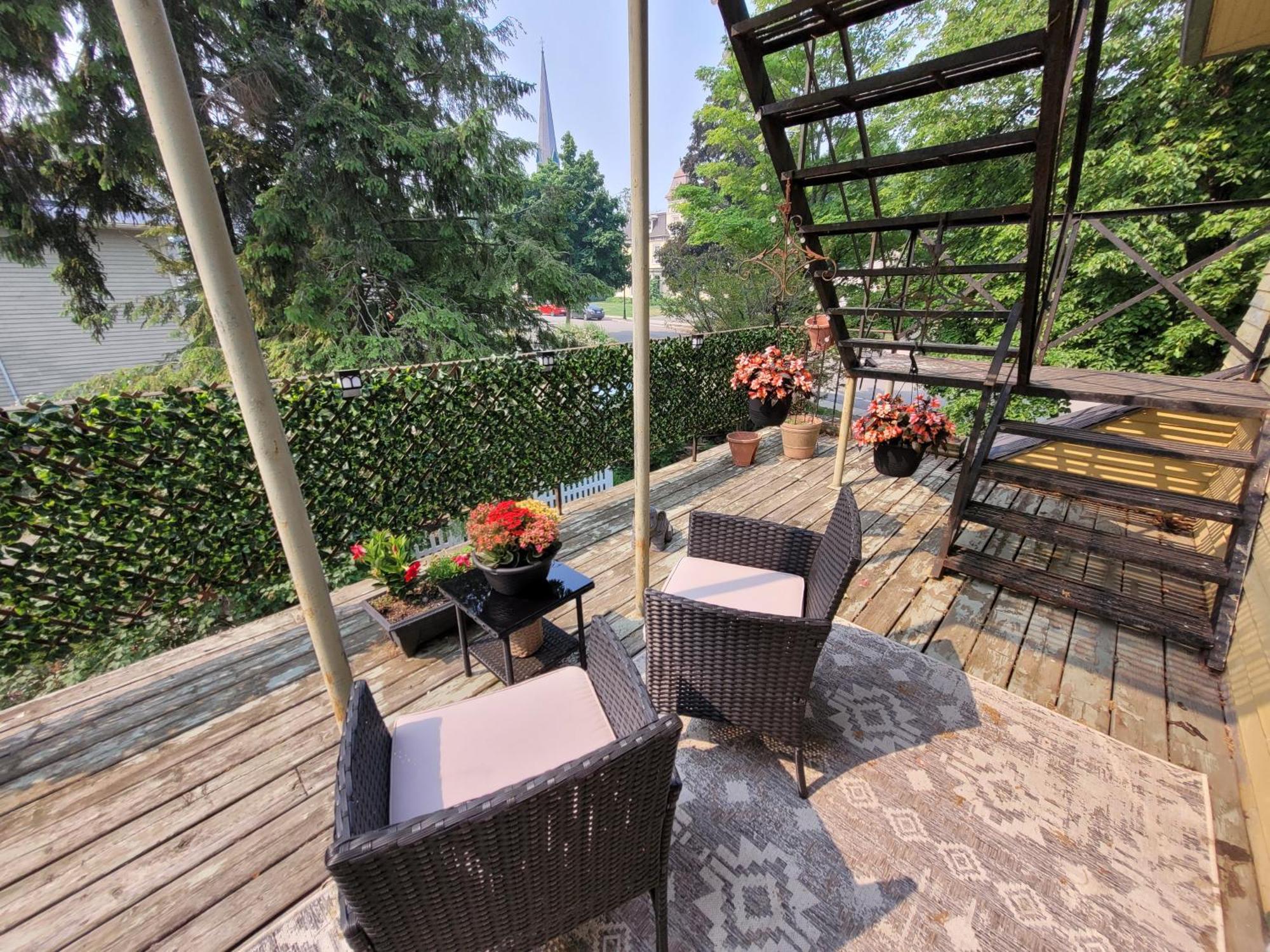 Ruby Manor Bed & Breakfast Gananoque Εξωτερικό φωτογραφία